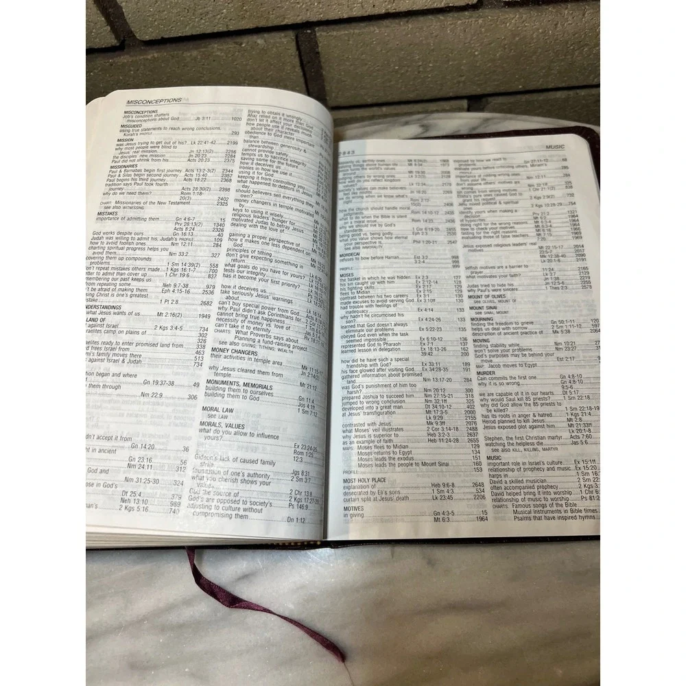 Zondervan Life Application Bible NIV Large Print Burgundy Bonded Leather